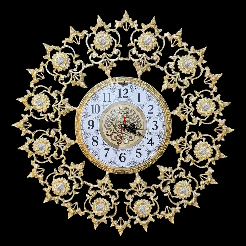 ساعت برنجی مدل ماه