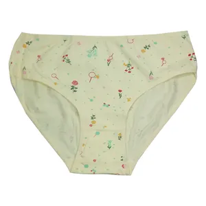 شورت زنانه میسپل مدل اسلیپ طرح گل گلی