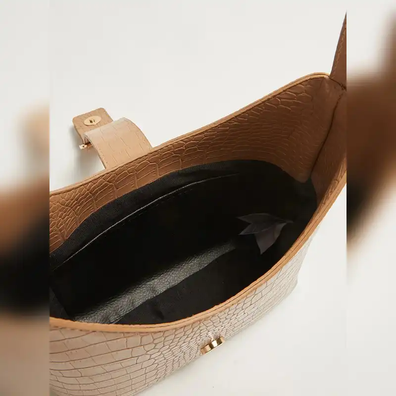 کیف رودوشی زنانه ال سی وایکیکی مدل kf86