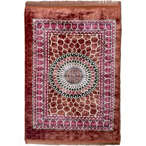 فرش ماشینی کارپت کد M زمینه عنابی