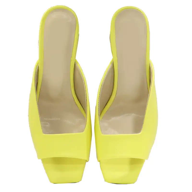 صندل زنانه مدل رویه باز