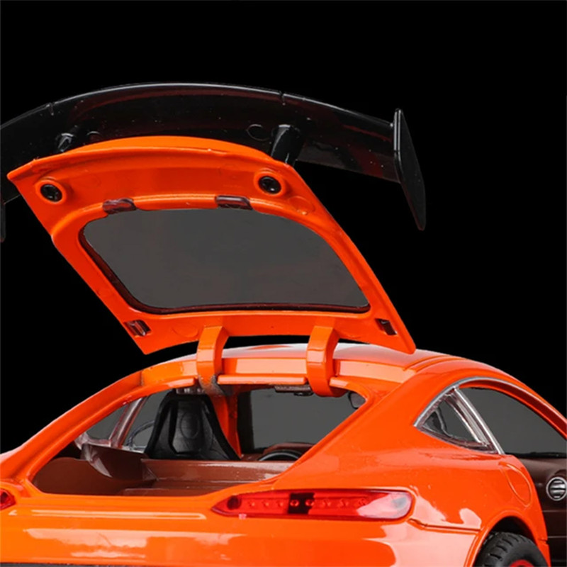 ماشین بازی مدل فلزی موزیکال بنز BENZ AMG GT 118