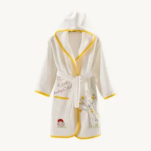 حوله پالتویی کودک طرح خرس سایز 70