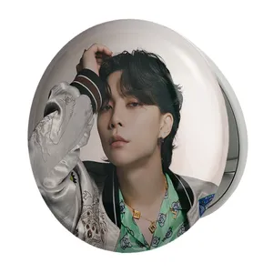 آینه جیبی خندالو طرح جانی گروه ان سی تی NCT مدل تاشو کد 21834 