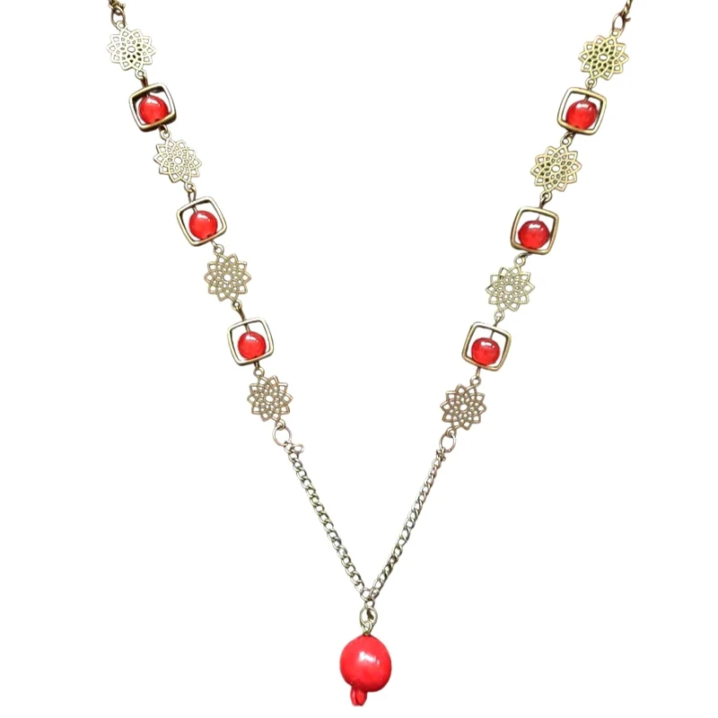 گردنبند دخترانه مدل رو لباسی طرح انار و ستاره مربعی کد sn43