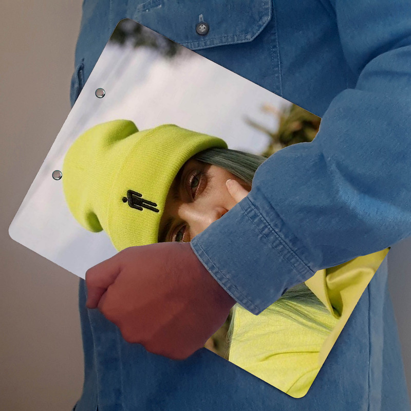 تخته شاسی مدل Bili Eilish سایز A4