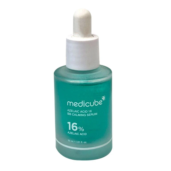 سرم تغذیه‌کننده و ضد جوش پوست مدیکیوب مدل BB CALMING 16% مناسب برای انواع پوست حجم 30 میلی‌لیتر