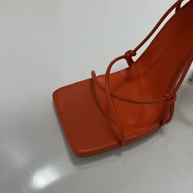 صندل زنانه مدل پاشنه شیشه ای 100170