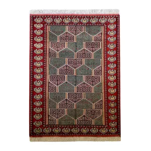 فرش دستباف سه متری طرح هندسی مدل AA22