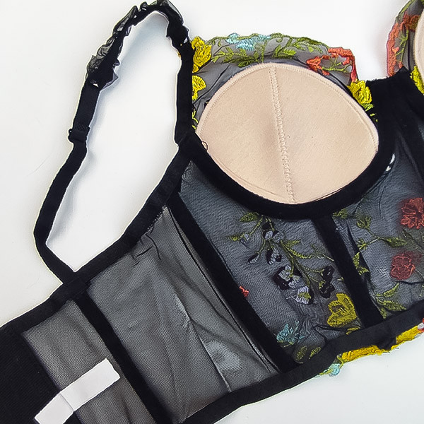 ست شورت و سوتین زنانه مدل اسفنجی نازک گل برجسته کد YQ11ST