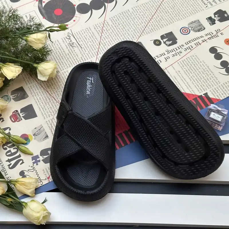 دمپایی زنانه پاپا کد BL