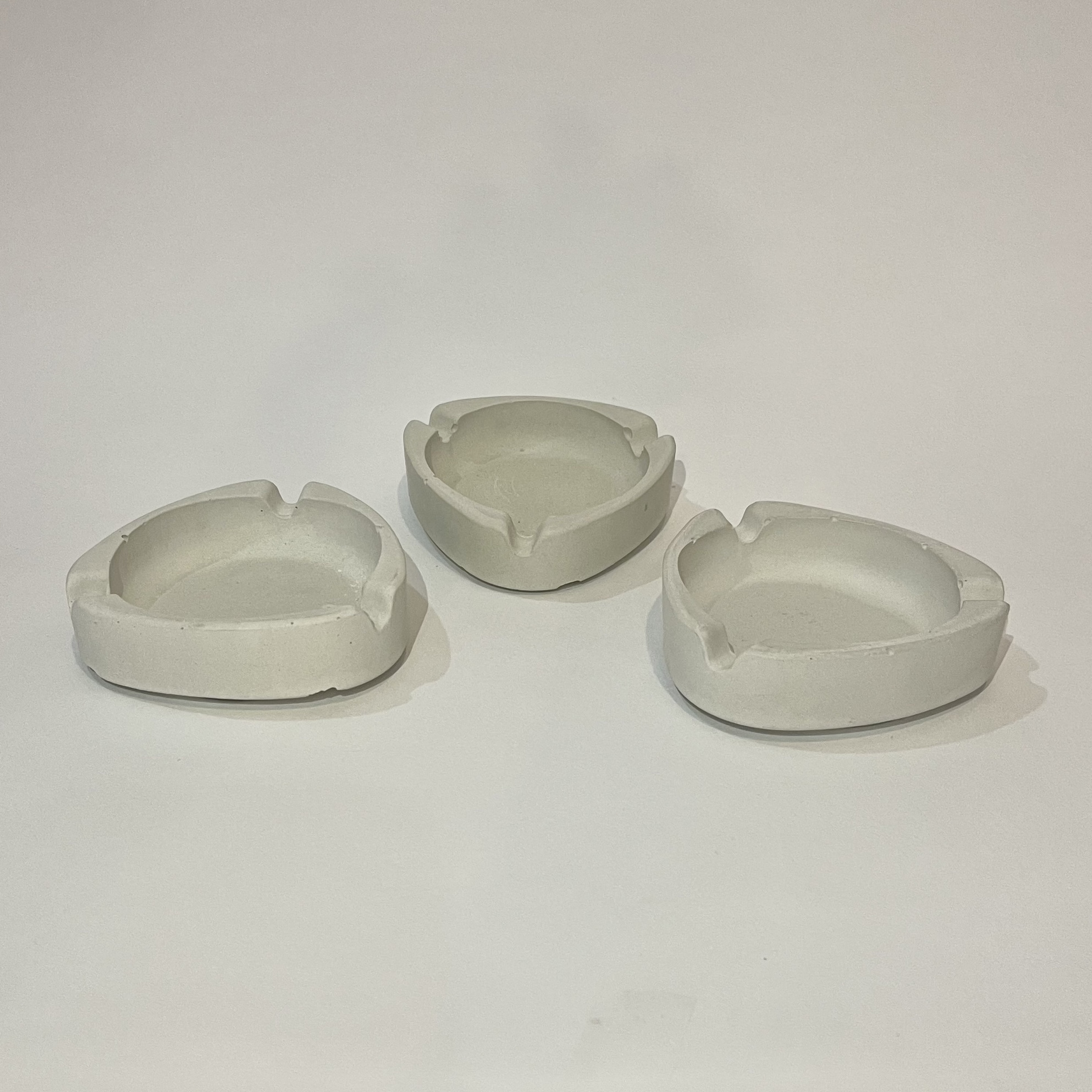 زیر سیگاری مدل ساده کد M307 بسته 3 عددی