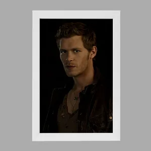 تابلو خندالو مدل کلاوس مایکلسون خاطرات یک خون آشام  The Vampire Diaries  کد 23677