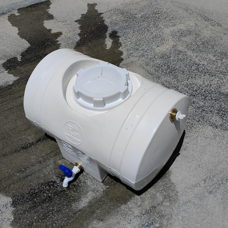 عکس شماره 3 : مخزن آب حجیم پلاستیک ماهرو لرستان مدل کمپ f20-50 گنجایش 50 لیتر