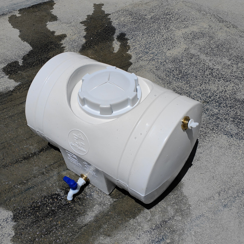 مخزن آب حجیم پلاستیک ماهرو لرستان مدل کمپ F20-50 گنجایش 50 لیتر