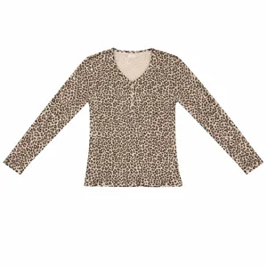 بلوز آستین بلند یقه گرد زنانه مدل پلنگی 