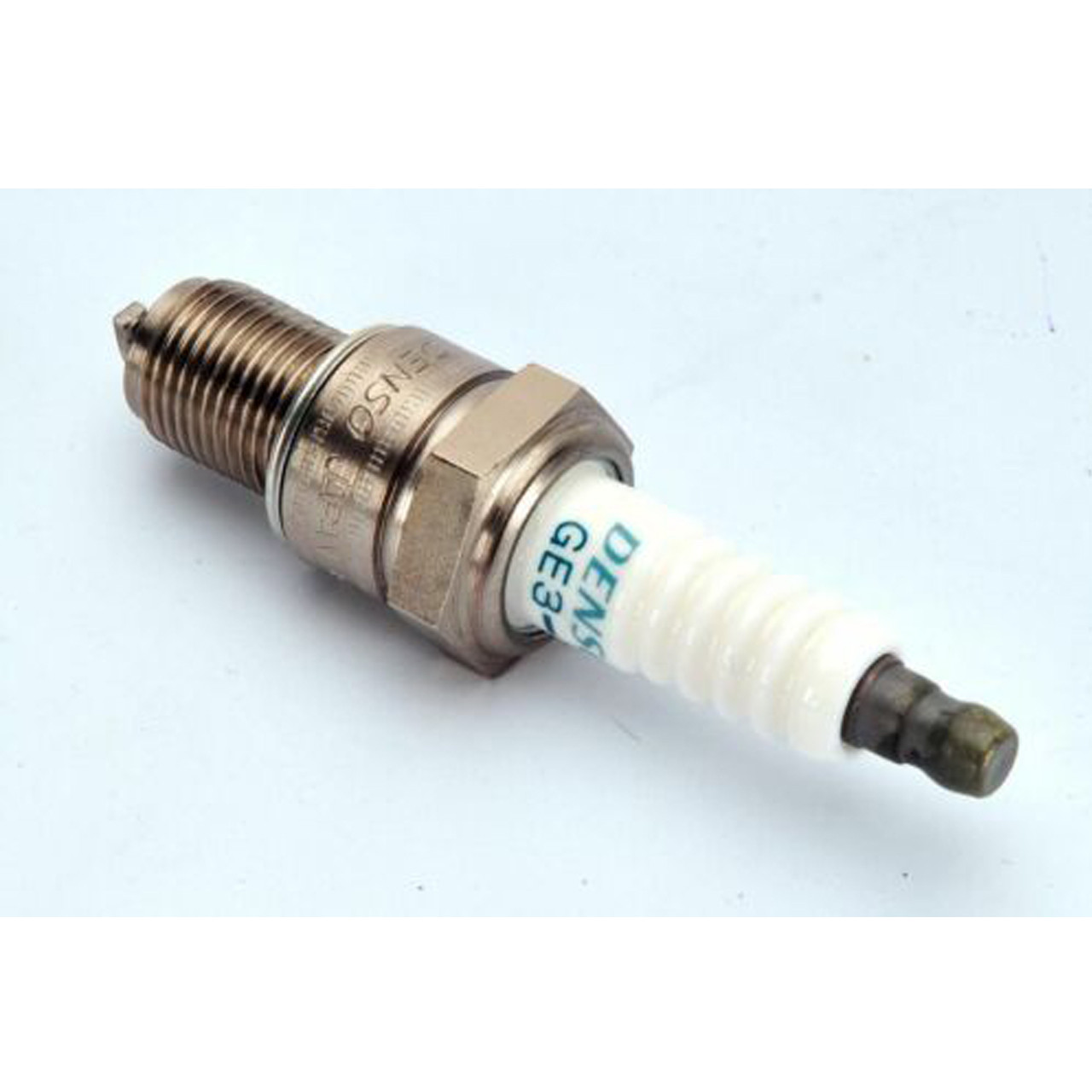 شمع ماشین آلات صنعتی دنسو مدل GE3-1 بسته 12 عددی شمع ماشین آلات صنعتی دنسو مدل GE3-1 بسته 12 عددی