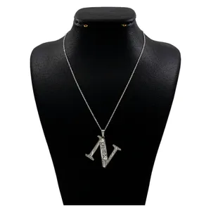 گردنبند نقره زنانه دلی جم طرح N کد D 676