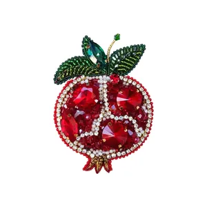 گل سینه زنانه مدل انار کد 5002