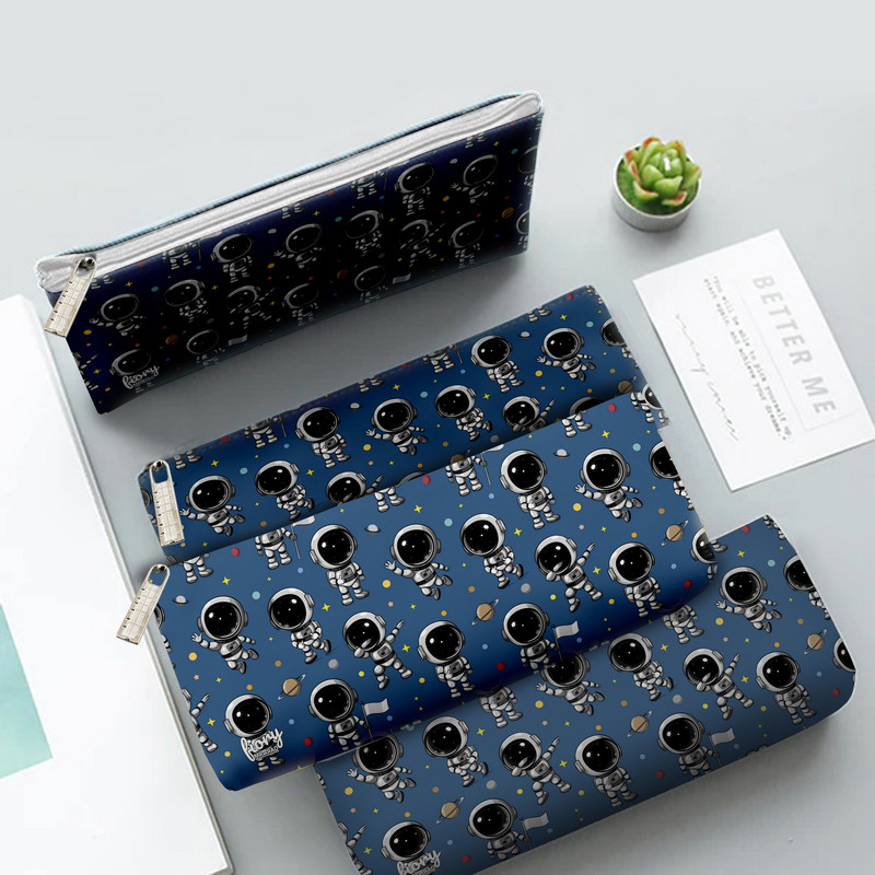 جامدادی مستر راد مدل فضانورد طرح فانتزی کد fiory 1983