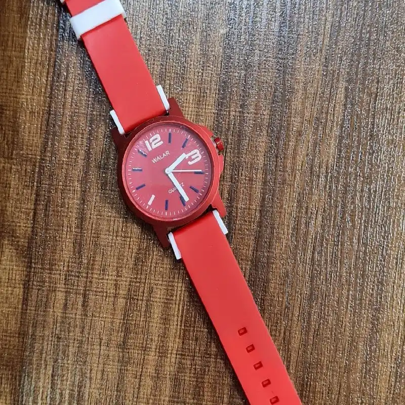 ساعت مچی عقربه ای والار مدل gh-101