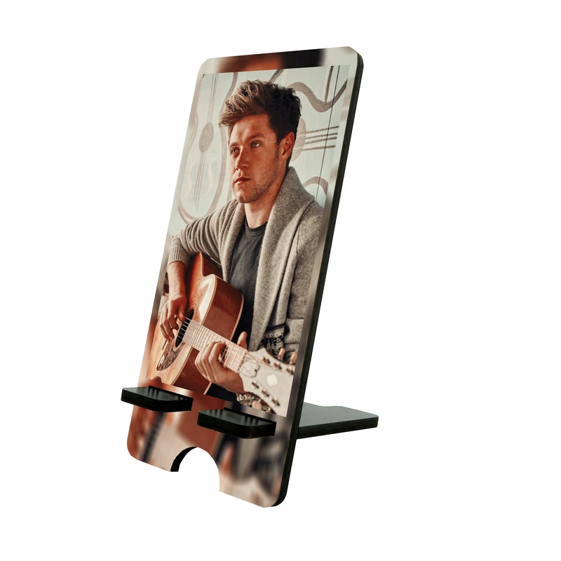 پایه نگهدارنده گوشی موبایل و تبلت طرح Niall Horan کد 4819341