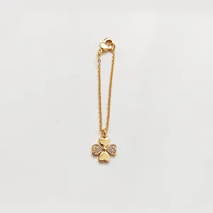 آویز ساعت زنانه وای اس ایکس مدل شبدر