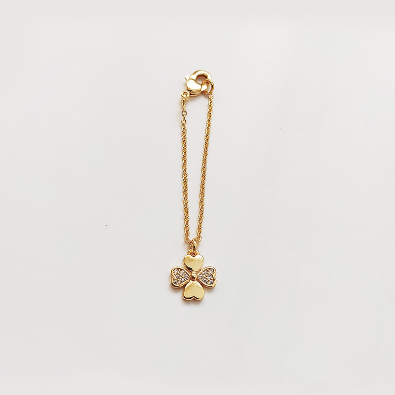 آویز ساعت زنانه وای اس ایکس مدل شبدر آویز ساعت زنانه وای اس ایکس مدل شبدر