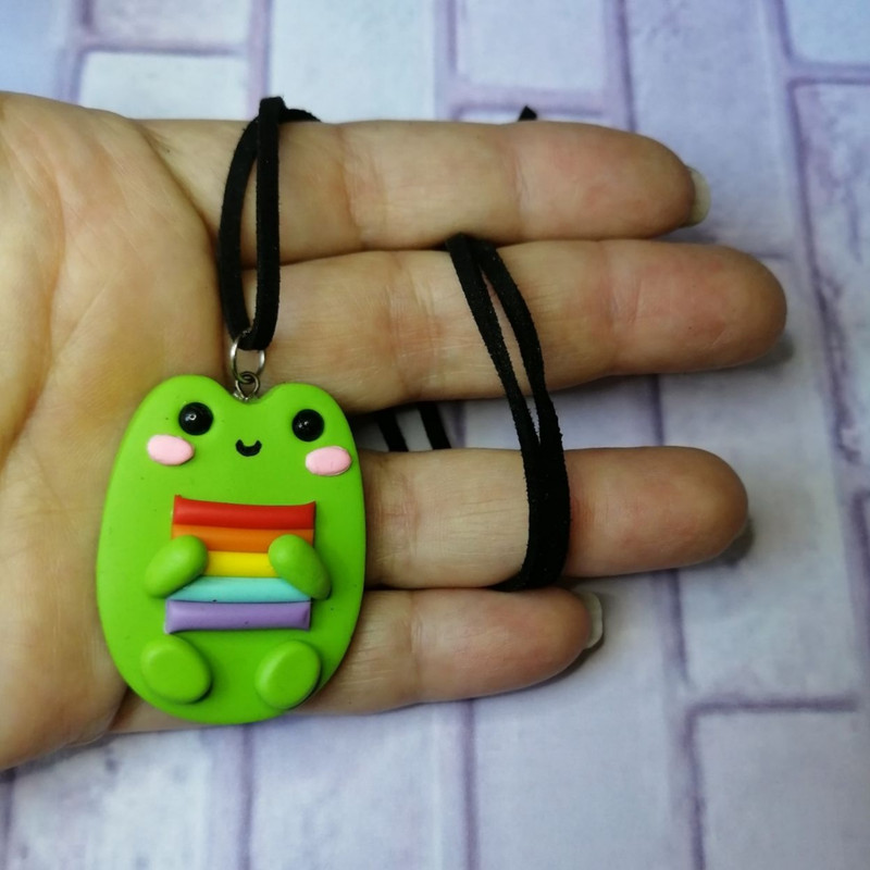 گردنبند دخترانه مدل قورباغه رنگین کمانی گردنبند دخترانه مدل قورباغه رنگین کمانی