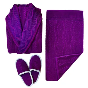 سرویس حوله پالتویی 3 تکه هنرمند مدل خوشه ای سایز 125