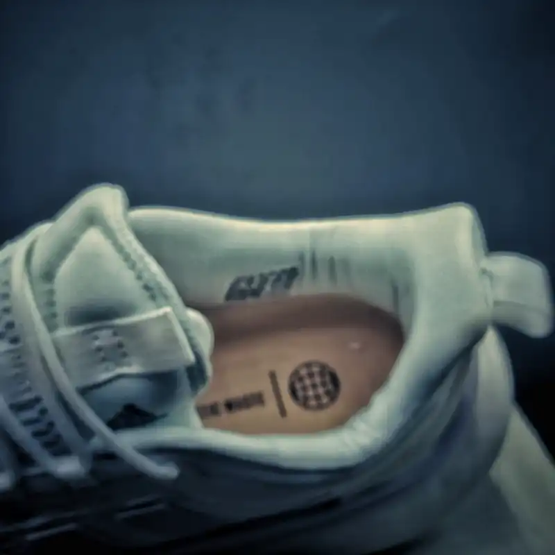 کفش ورزشی مردانه مدل alphabounce