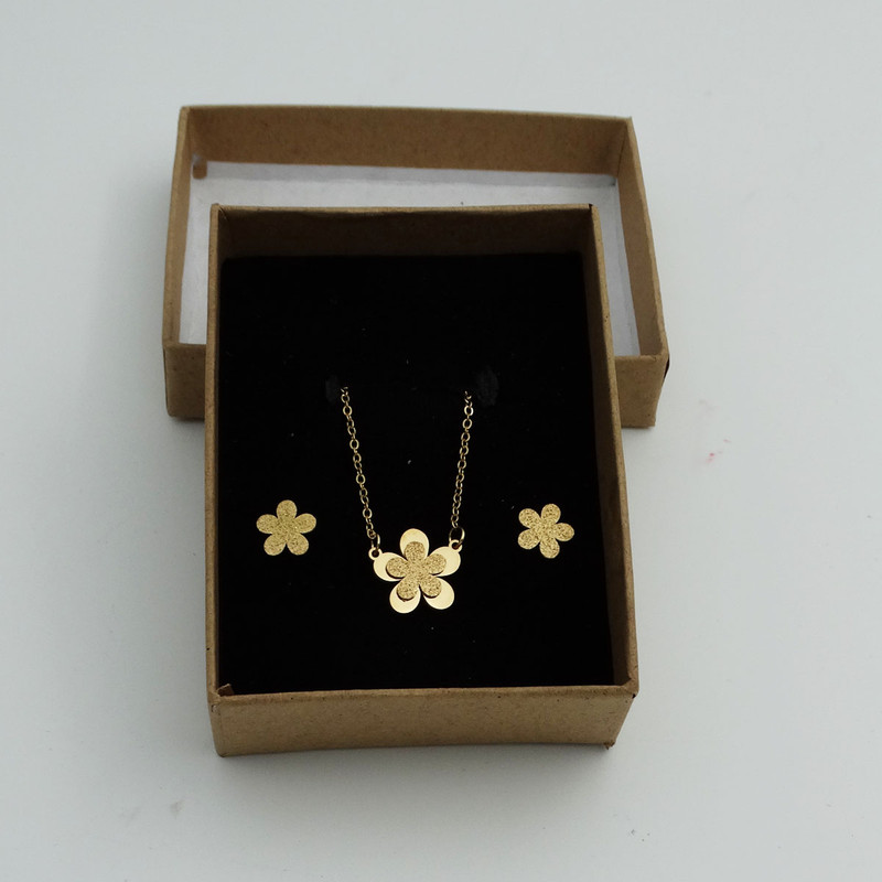 نیم ست دخترانه مدل گل رویایی کد SZ 23 نیم ست دخترانه مدل گل رویایی کد SZ 23