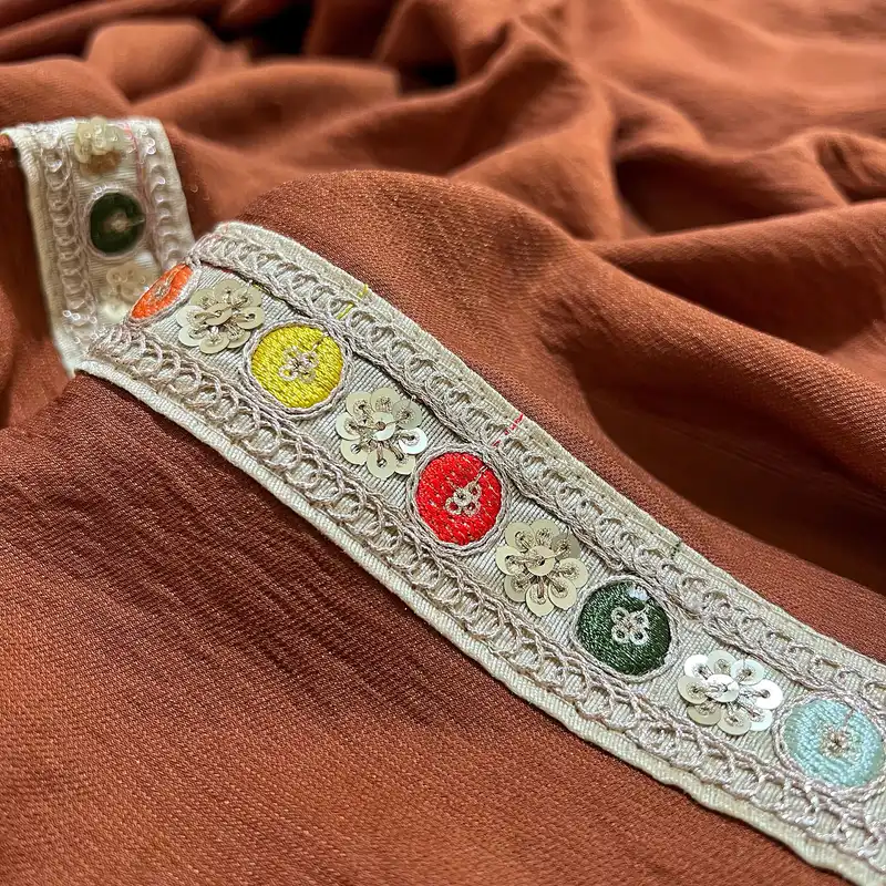 شال زنانه مدل نوار دوزی هندی کد 70