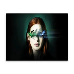 کاشی اطلس آبی طرح بازیگر مادلین پچ مدل T6159