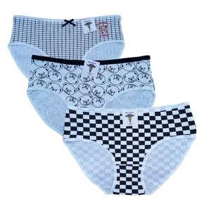 شورت زنانه مدل نخی مجموعه 3 عددی