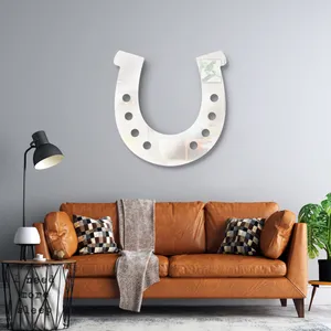 آینه پلکسی گلس طرح نعل اسب  