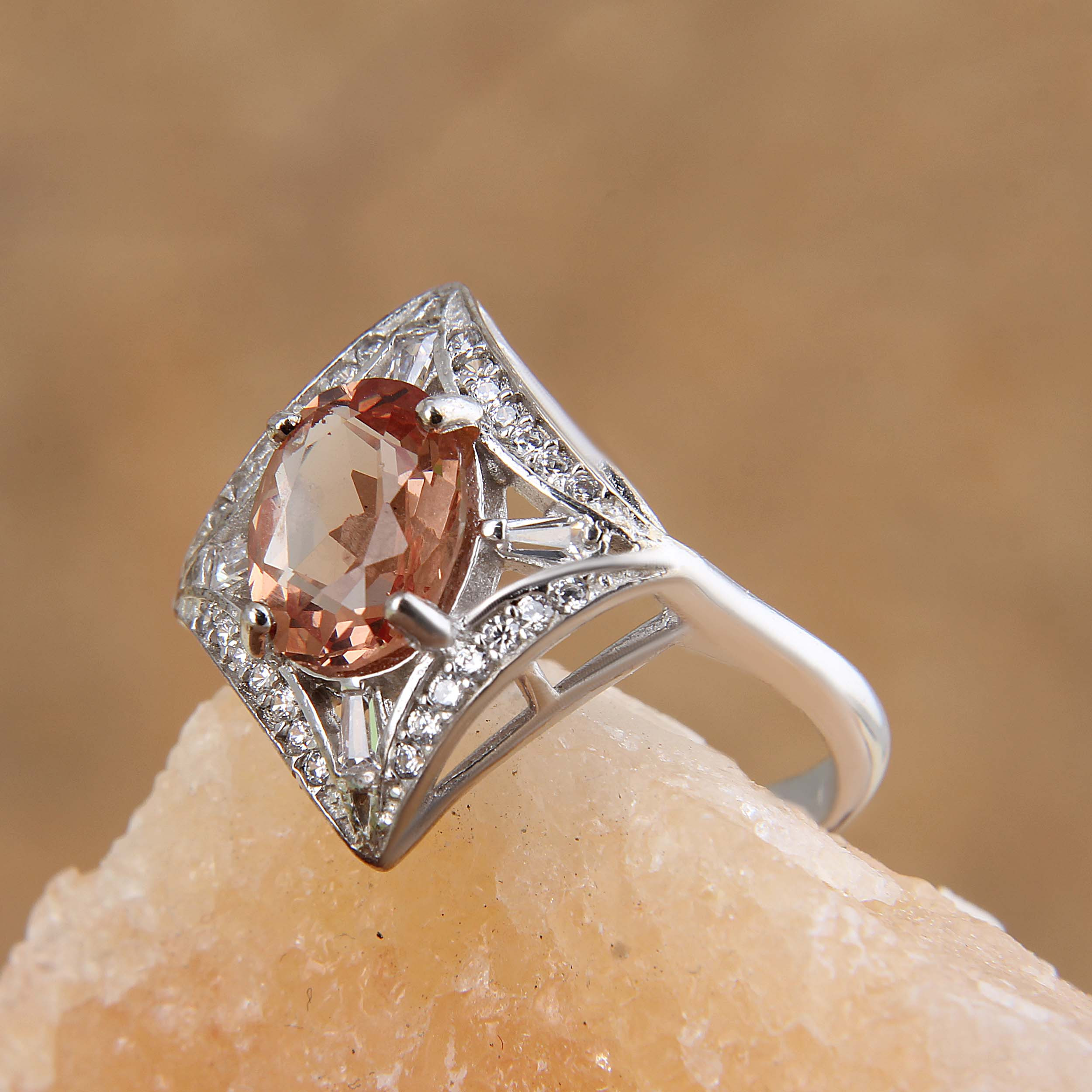 انگشتر نقره زنانه بازرگانی میلادی مدل سنگ اونیکس کد AWR_1023 انگشتر نقره زنانه بازرگانی میلادی مدل سنگ اونیکس کد AWR_1023