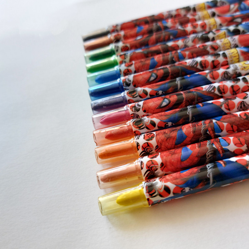 پاستل مدادی 12 رنگ مدل عنکبوتی به همراه خط کش