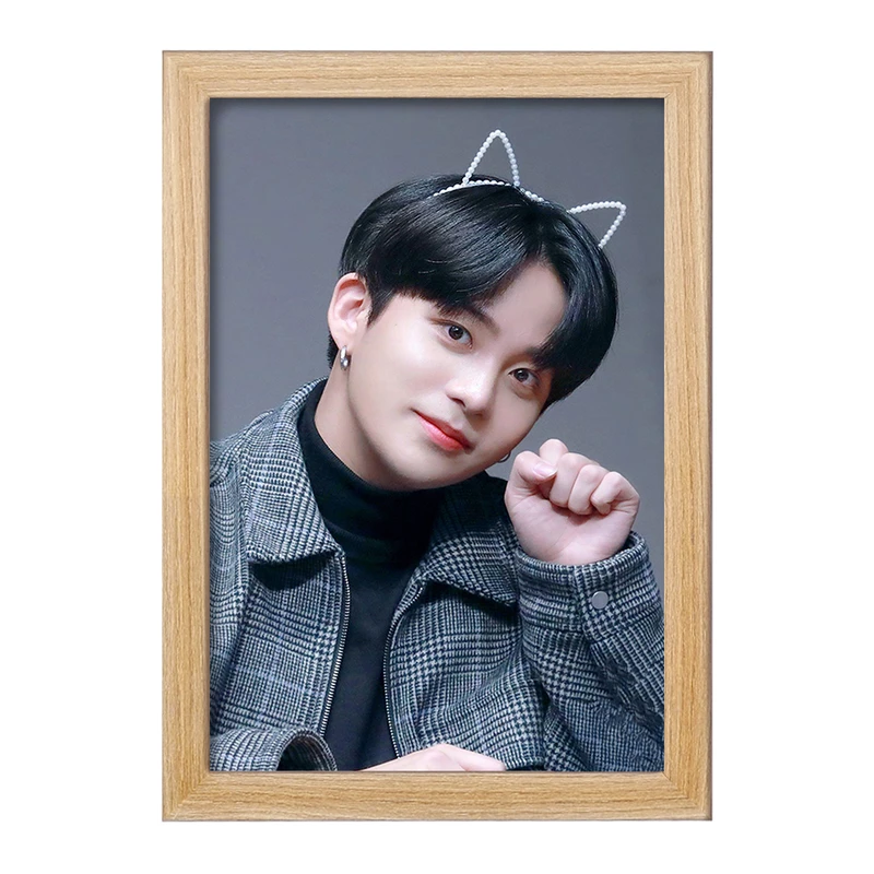 تابلو خندالو مدل جونگهو گروه ایتیز ATEEZ  کد 21283