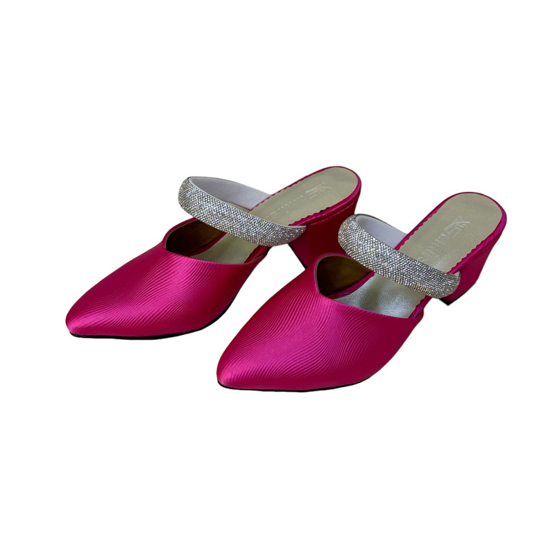 صندل زنانه مدل نگین دار رنگ سرخابی