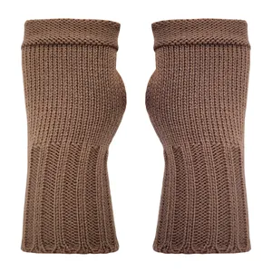 دستکش بافتنی زنانه مدل سیمپل کد ZGS01-DCR