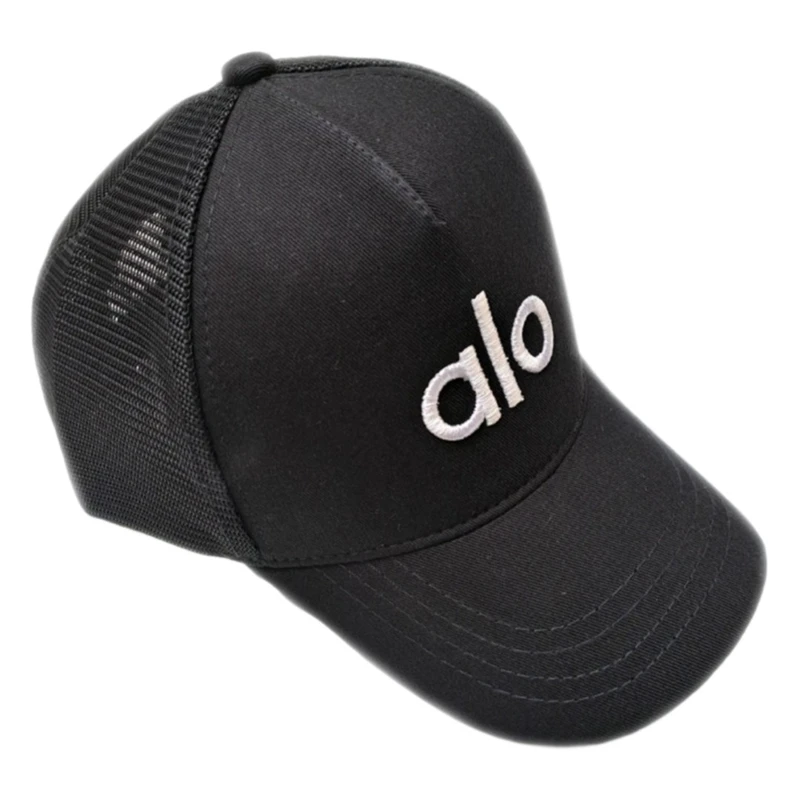 کلاه کپ مدل نقاب دار پشت تور