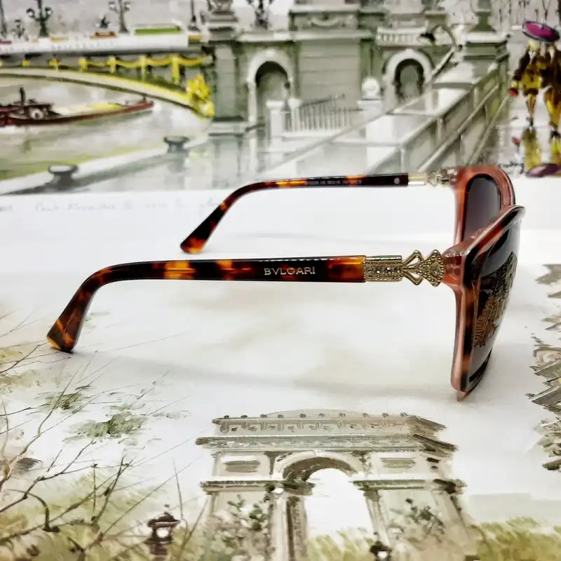 عینک آفتابی زنانه  مدل BV8208c6