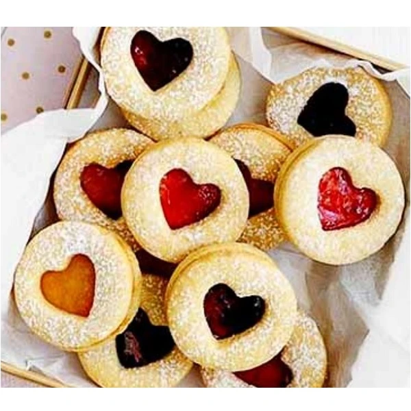 عکس شماره 8 : قالب شیرینی بهگز مدل زمرد مجموعه 9عددی