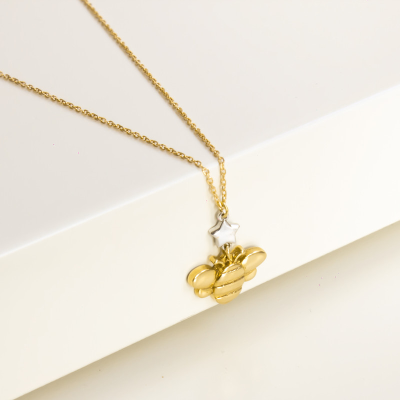 آویز گردنبند طلا 18 عیار دخترانه مدل T0012