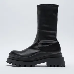 بوت زنانه زارا مدل Mid Heel Ankle Boots