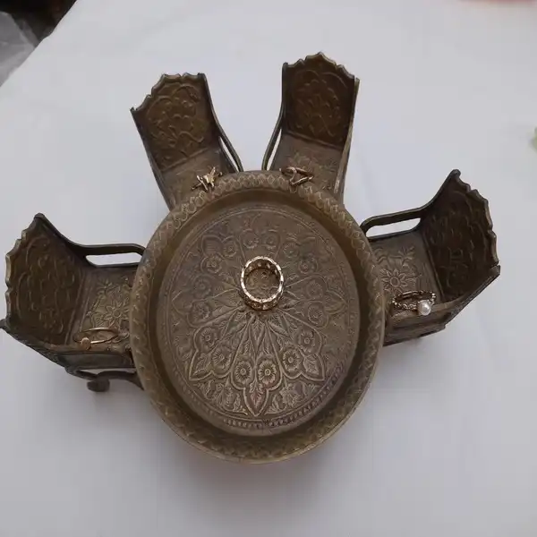 انگشتر زنانه مدل زنجیری کد 1024 مجموعه 5 عددی