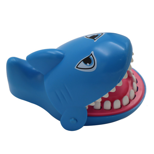 اسباب بازی طرح کوسه دندانی مدل Shark Attack