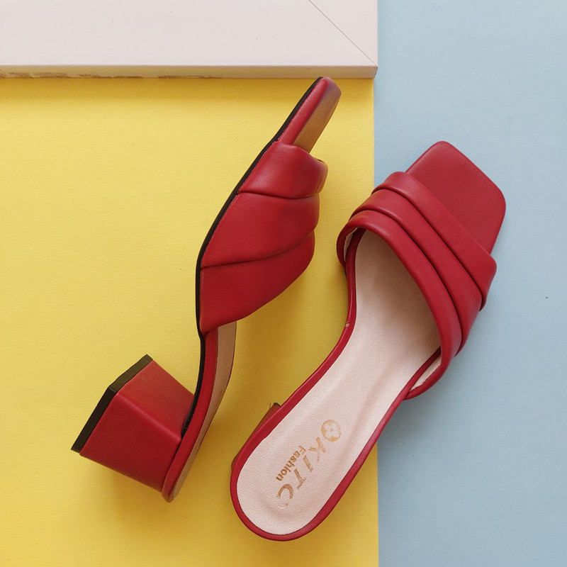 صندل زنانه کیتو مدل سی گل