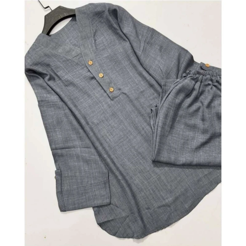 عکس شماره 2 : مانتو و شلوار زنانه مدل ارغوان کد ۸۷۸۶